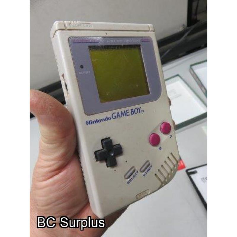 Q-284: Nintendo Game Boy; Vintage Games – 1 Lot
