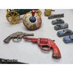 Q-179: Vintage Tin Toys – Various Brands – 12 Items