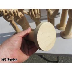 Q-422: Wooden Display Hands – 10 Items