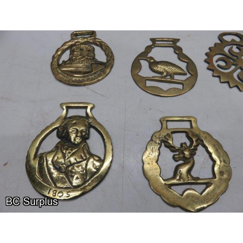 Q-591: Vintage Horse Brass – 16 Items