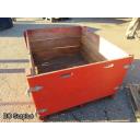 R-578: Heavy Duty Wooden Shipping Pallet – Red