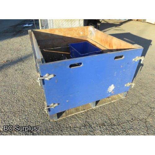 R-579: Heavy Duty Wooden Shipping Pallet – Blue