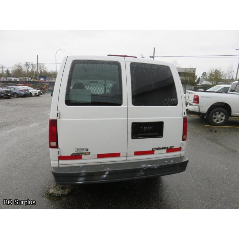 S-1004: 2004 Chevrolet Astro Cargo Van – 82777 kms
