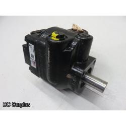 S-257: MacDon Hydraulic PTO Pump