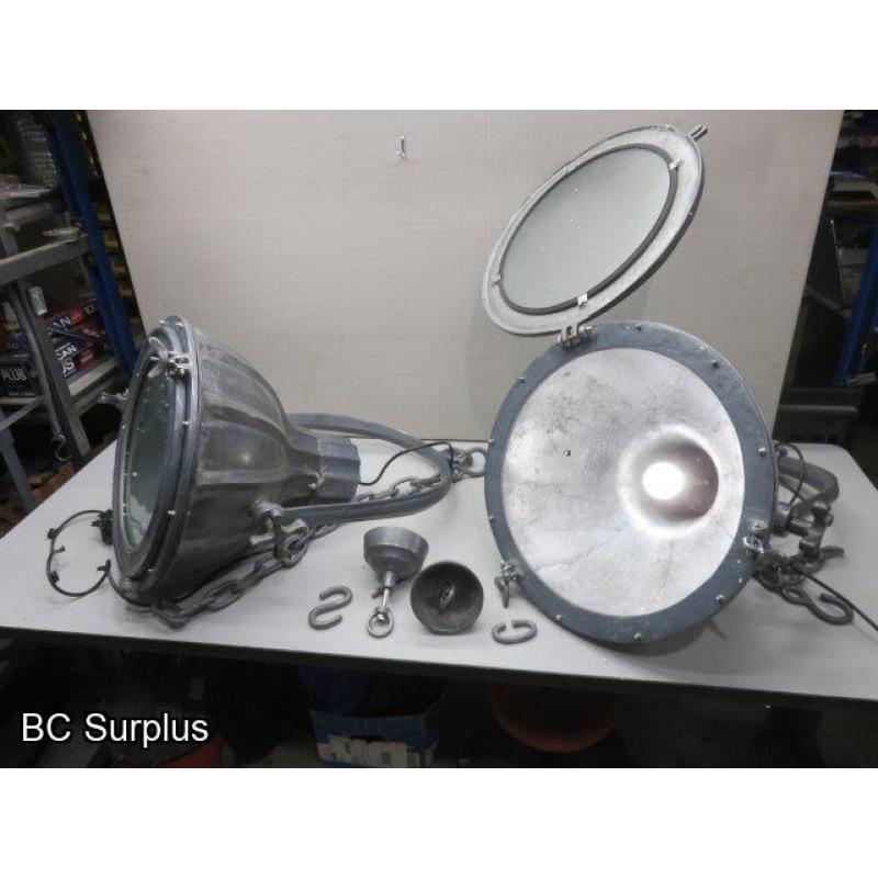 S-307: Vintage-Style Cast Aluminium Light Fixtures – 2 Items