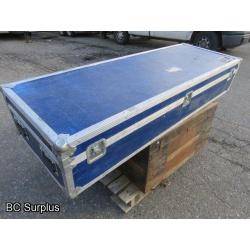 S-471: Large Multi-Compartment Shipping Crate