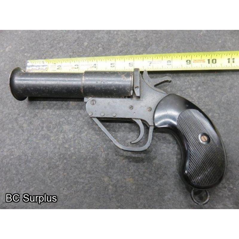 S-641: Vintage Flare Gun