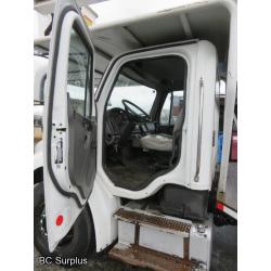 T-1021: 2007 Freightliner M2-106 Tree Service Truck – 109220 kms