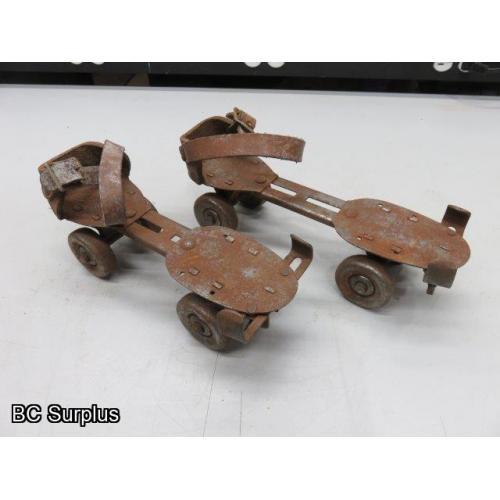 T-26: Vintage Roller Skates – 1 Pair