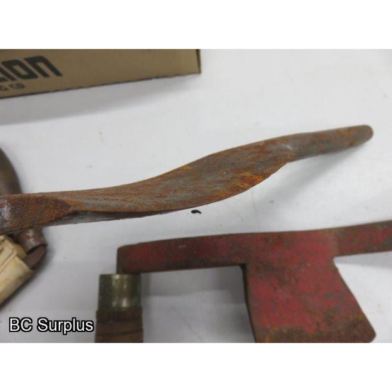 T-66: Vintage Carving Tools – 5 Items