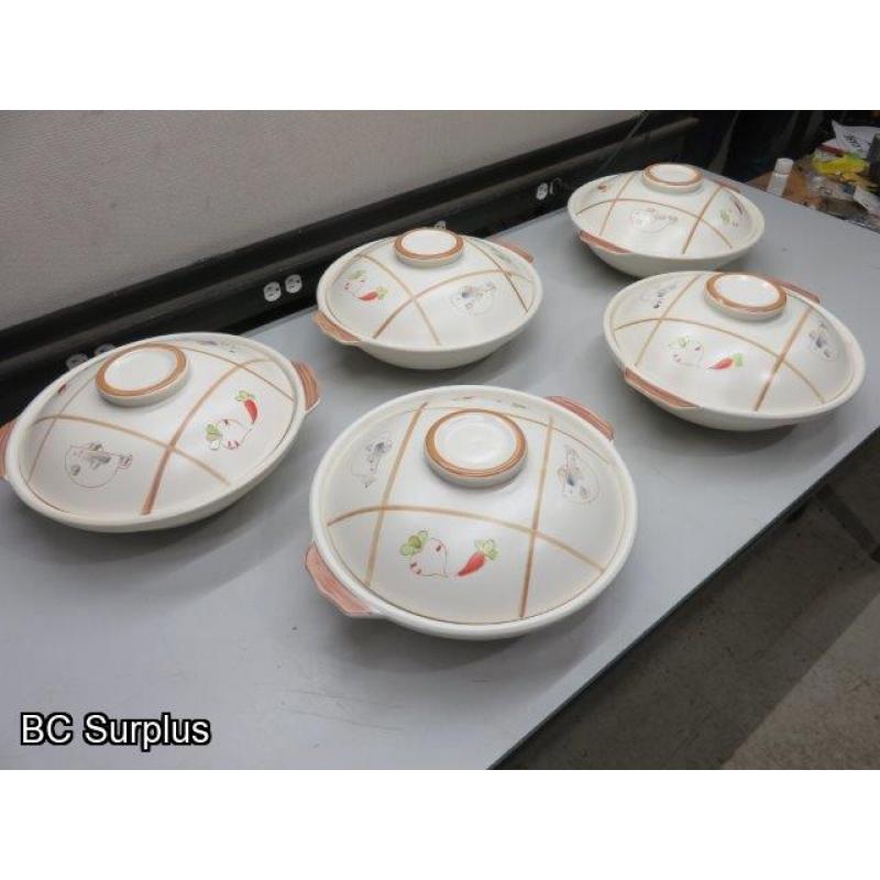 T-366: Covered Clay Baking Dishes – 5 Items