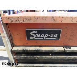 T-533: Snap-On 2-Section Rolling Tool Cabinet & Contents
