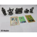T-686: Magic Figurines & Collector Cards – 1 Lot